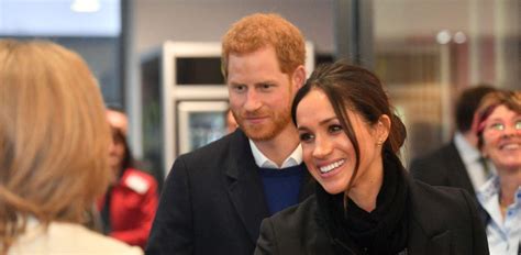 meghan markel nude|Meghan Markle, Prince Harry pack on PDA in their Netflix Polo。